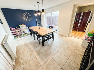 Photo 9- click for photo gallery